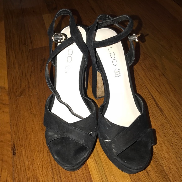 Heels - Picture 2 of 4